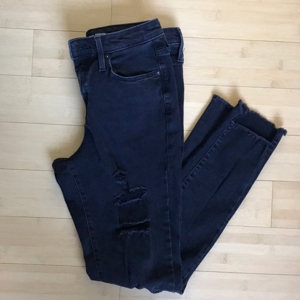 Black High Rise Ripped Skinny Jeans - Size 4